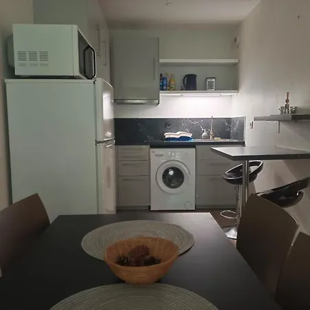 Appartement Proche Disneyland Paris - Avec Balcon Sans Vis A Vis - Parking Prive Calme *